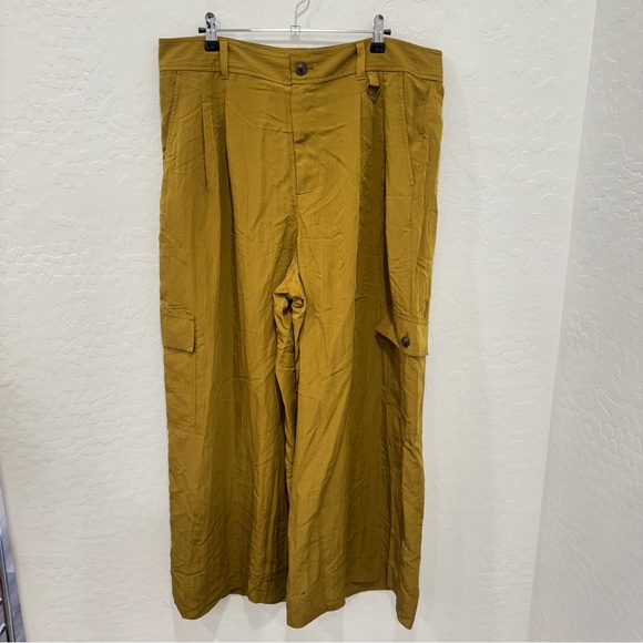 Madewell Pants - NWT Madewell Wide Leg Pants Womens 16P Mustard Gold Cropped Utility